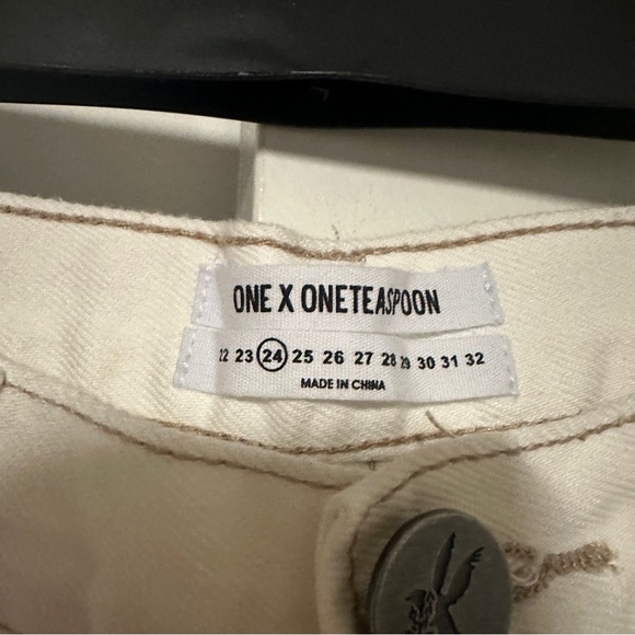ONE X ONE TEASPOON Cococash Hooligans Low Waist distressed White Jeans Size 24 - Picture 4 of 10